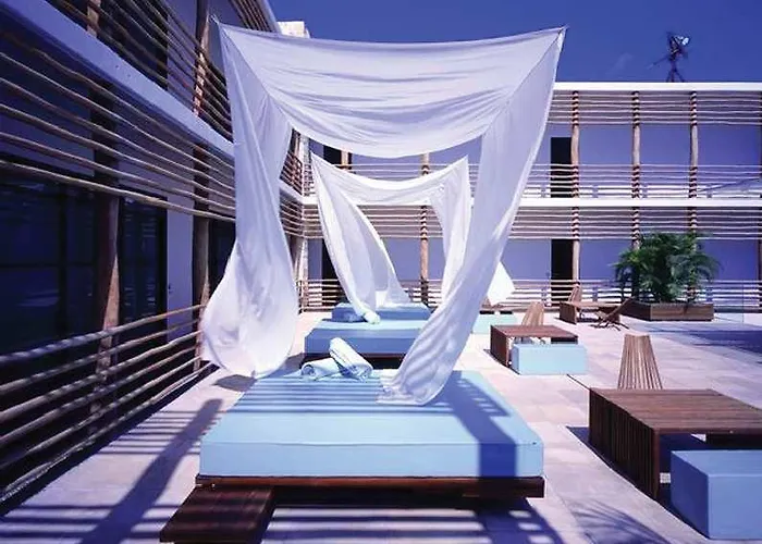 Deseo Hotel Playa del Carmen