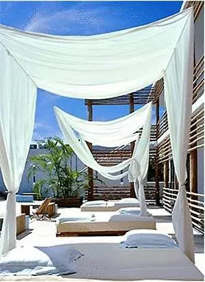 Deseo Hotel 4*